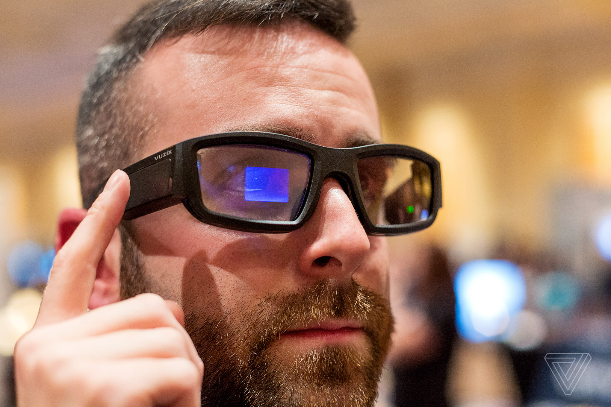 Is Apple Going to Release a Pair of HoloLens Smart Glasses?